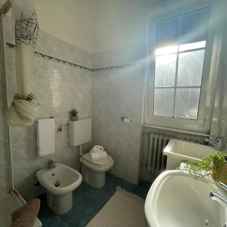 Borghetto Center Large -free Parking . Appartamento *