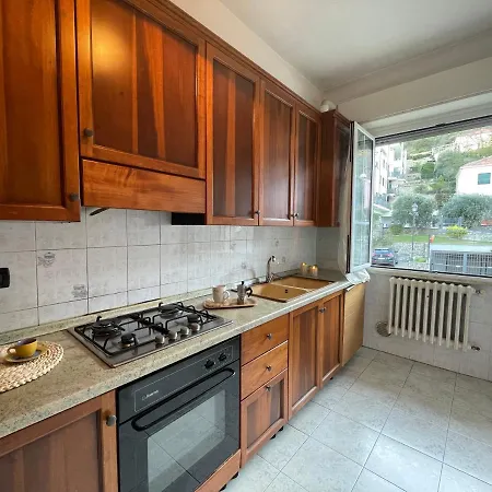 Borghetto Center Large -free Parking . Borghetto Santo Spirito