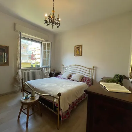 Apartament Borghetto Center Large -free Parking .
